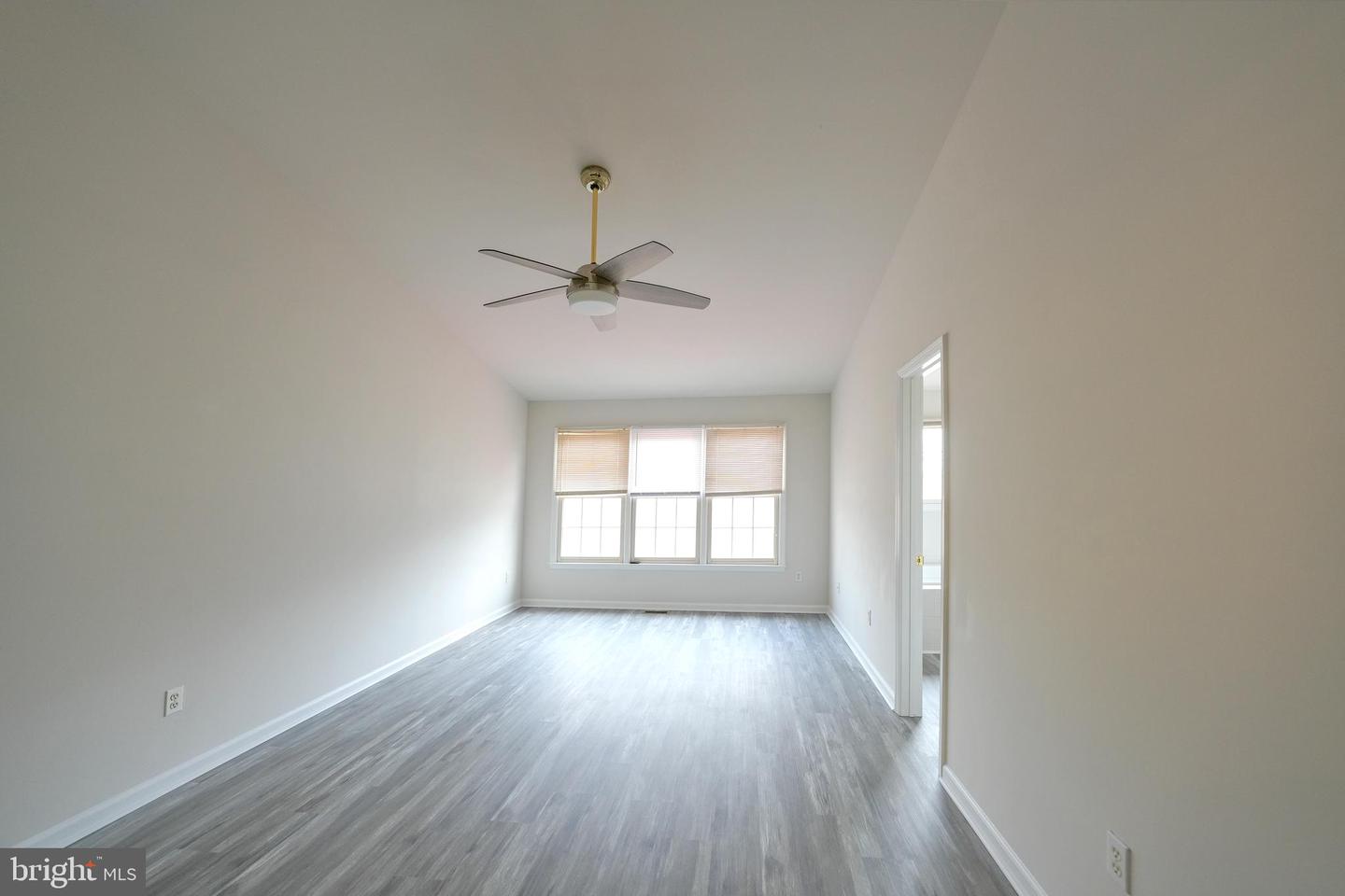 3982 BRUSSELS WAY, WOODBRIDGE, Virginia 22192, 3 Bedrooms Bedrooms, ,3 BathroomsBathrooms,Residential,For sale,3982 BRUSSELS WAY,VAPW2109074 MLS # VAPW2109074