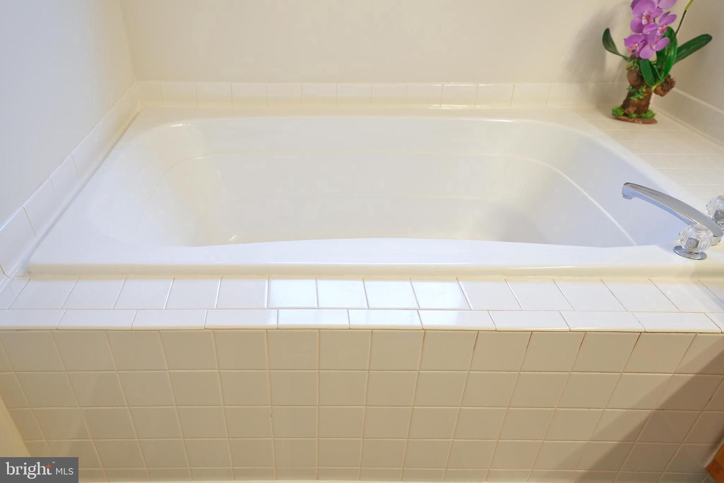 3982 BRUSSELS WAY, WOODBRIDGE, Virginia 22192, 3 Bedrooms Bedrooms, ,3 BathroomsBathrooms,Residential,For sale,3982 BRUSSELS WAY,VAPW2109074 MLS # VAPW2109074