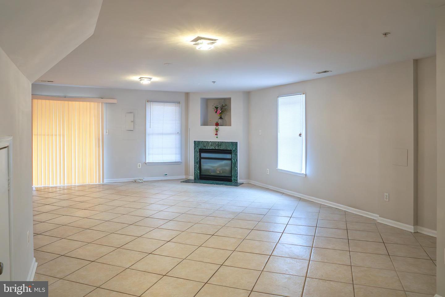 3982 BRUSSELS WAY, WOODBRIDGE, Virginia 22192, 3 Bedrooms Bedrooms, ,3 BathroomsBathrooms,Residential,For sale,3982 BRUSSELS WAY,VAPW2109074 MLS # VAPW2109074