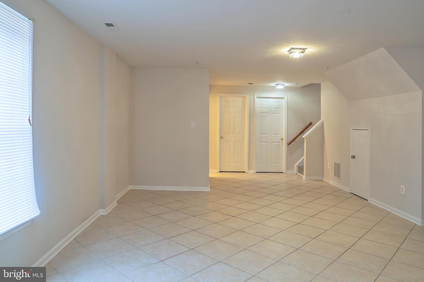 3982 BRUSSELS WAY, WOODBRIDGE, Virginia 22192, 3 Bedrooms Bedrooms, ,3 BathroomsBathrooms,Residential,For sale,3982 BRUSSELS WAY,VAPW2109074 MLS # VAPW2109074