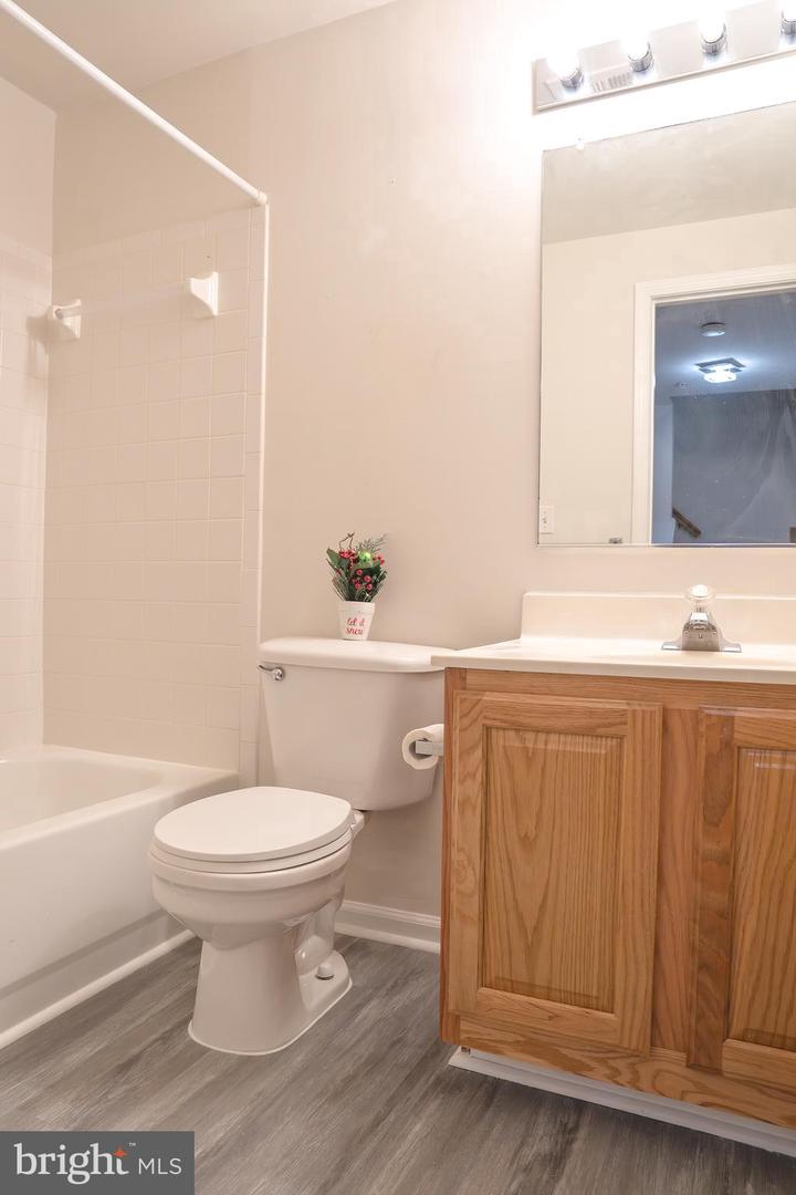 3982 BRUSSELS WAY, WOODBRIDGE, Virginia 22192, 3 Bedrooms Bedrooms, ,3 BathroomsBathrooms,Residential,For sale,3982 BRUSSELS WAY,VAPW2109074 MLS # VAPW2109074