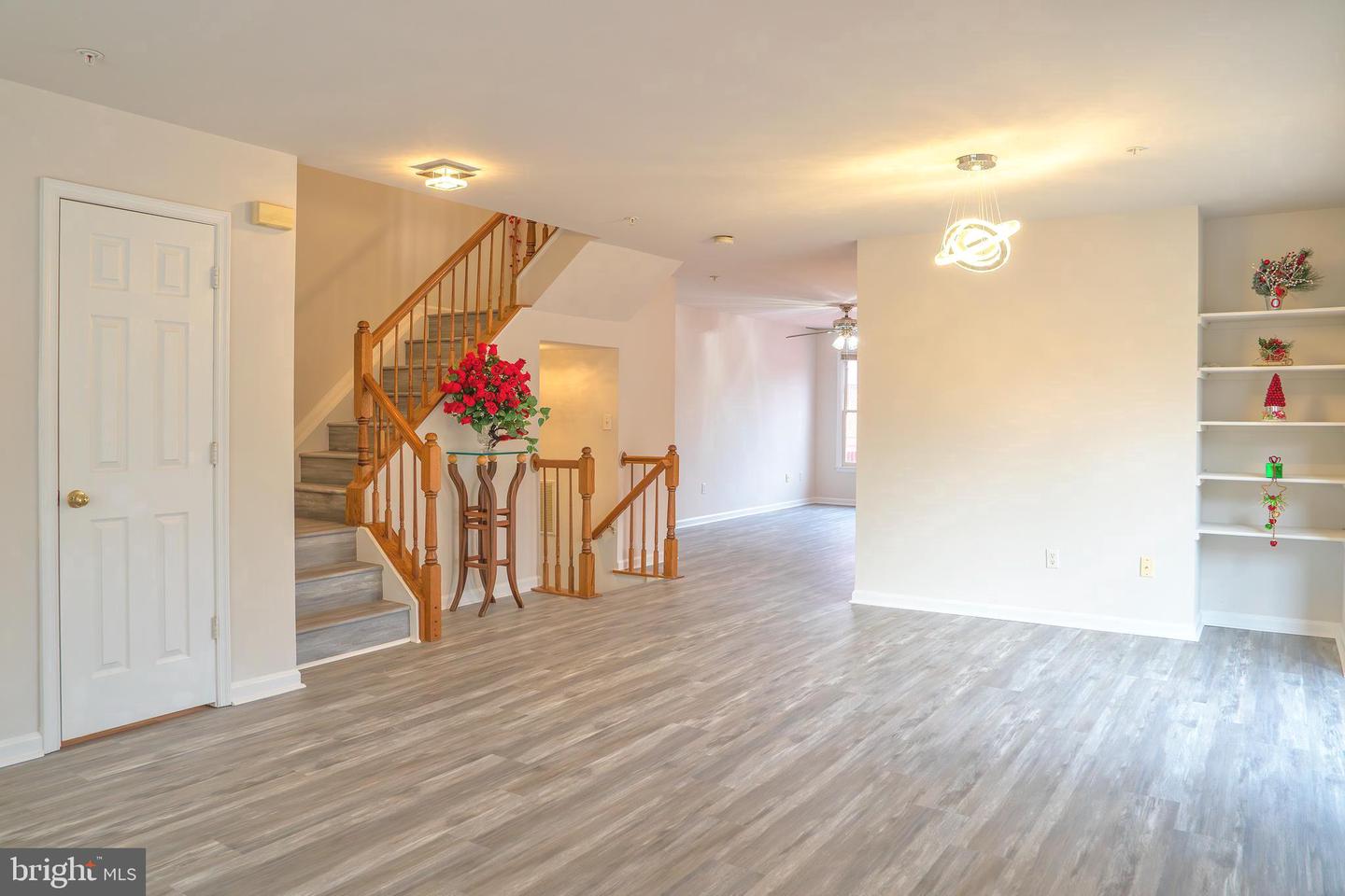 3982 BRUSSELS WAY, WOODBRIDGE, Virginia 22192, 3 Bedrooms Bedrooms, ,3 BathroomsBathrooms,Residential,For sale,3982 BRUSSELS WAY,VAPW2109074 MLS # VAPW2109074