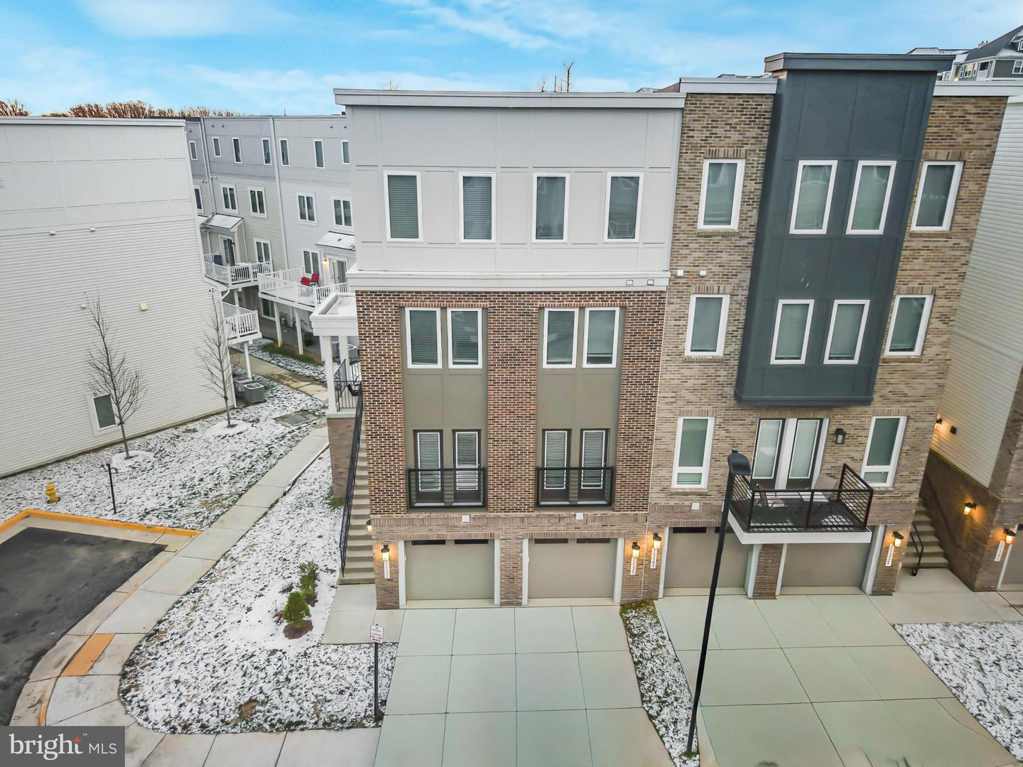 15535 SMOKE BOX WAY, WOODBRIDGE, Virginia 22191, 4 Bedrooms Bedrooms, ,2 BathroomsBathrooms,Residential,For sale,15535 SMOKE BOX WAY,VAPW2109260 MLS # VAPW2109260