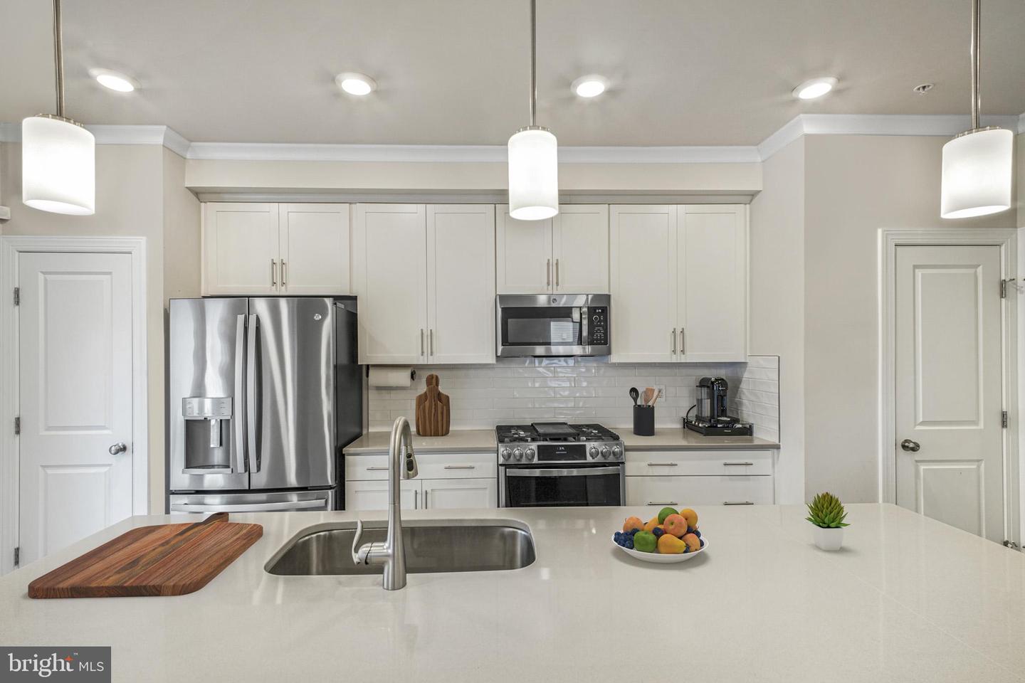 15535 SMOKE BOX WAY, WOODBRIDGE, Virginia 22191, 4 Bedrooms Bedrooms, ,2 BathroomsBathrooms,Residential,For sale,15535 SMOKE BOX WAY,VAPW2109260 MLS # VAPW2109260