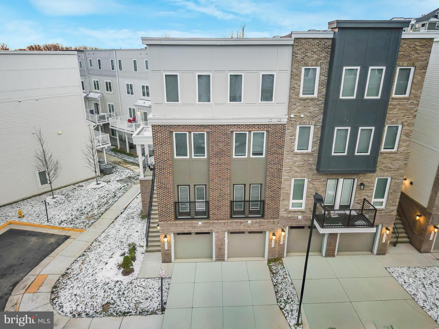 15535 SMOKE BOX WAY, WOODBRIDGE, Virginia 22191, 4 Bedrooms Bedrooms, ,2 BathroomsBathrooms,Residential,For sale,15535 SMOKE BOX WAY,VAPW2109260 MLS # VAPW2109260