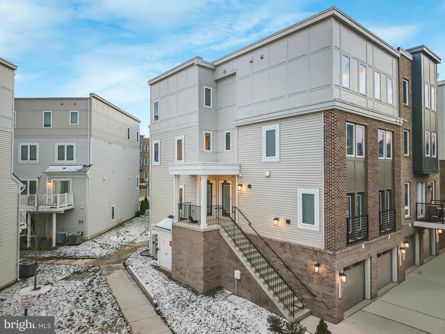 15535 SMOKE BOX WAY, WOODBRIDGE, Virginia 22191, 4 Bedrooms Bedrooms, ,2 BathroomsBathrooms,Residential,For sale,15535 SMOKE BOX WAY,VAPW2109260 MLS # VAPW2109260