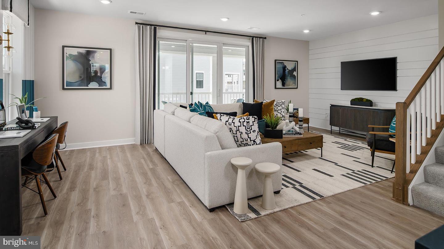 TBB CLOONGEE TER #CLARENDON, DULLES, Virginia 20166, 3 Bedrooms Bedrooms, ,2 BathroomsBathrooms,Residential,For sale,TBB CLOONGEE TER #CLARENDON,VALO2112608 MLS # VALO2112608