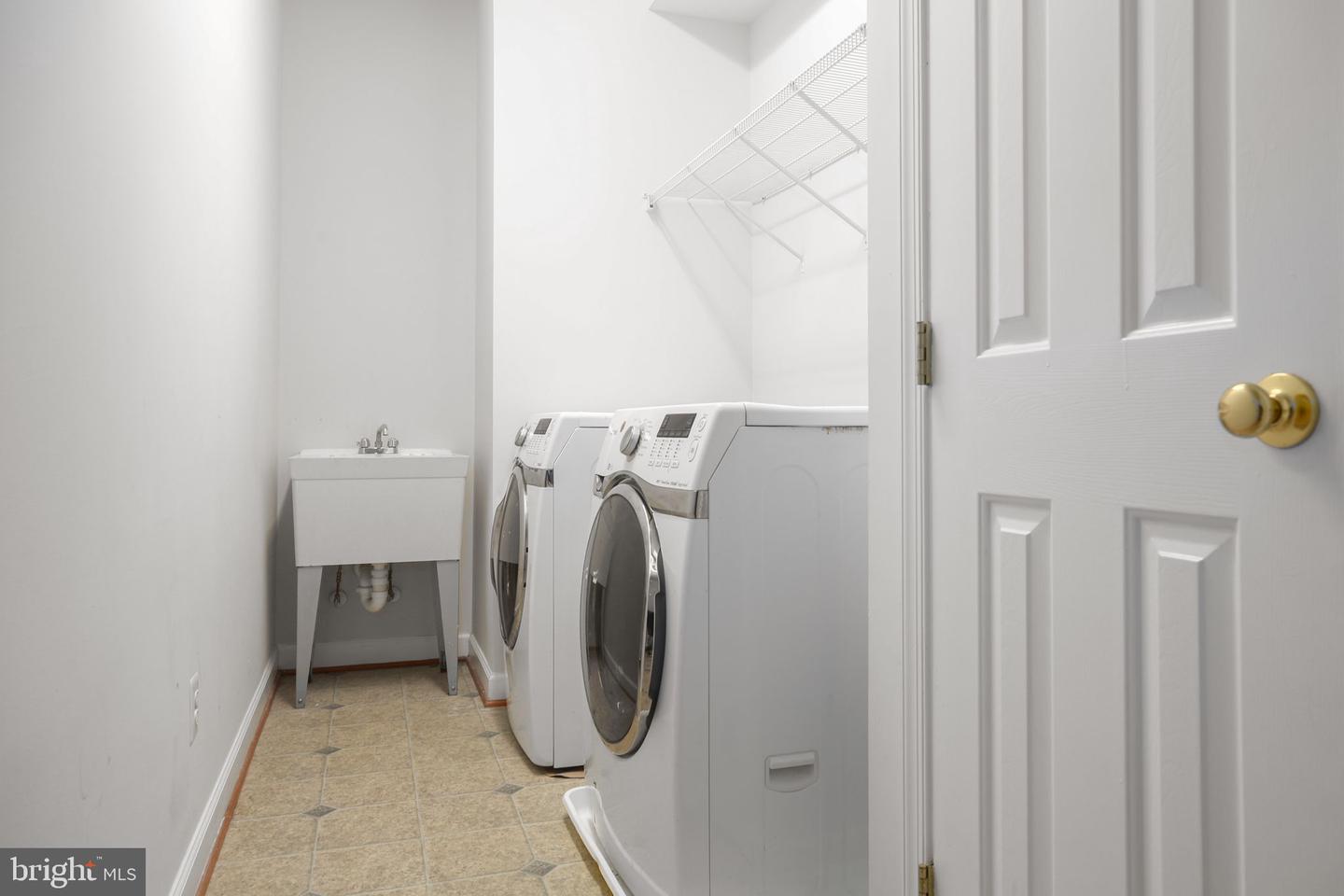 6617 BROAD CREEK OVERLOOK, FREDERICKSBURG, Virginia 22407, 4 Bedrooms Bedrooms, ,3 BathroomsBathrooms,Residential,For sale,6617 BROAD CREEK OVERLOOK,VASP2038386 MLS # VASP2038386