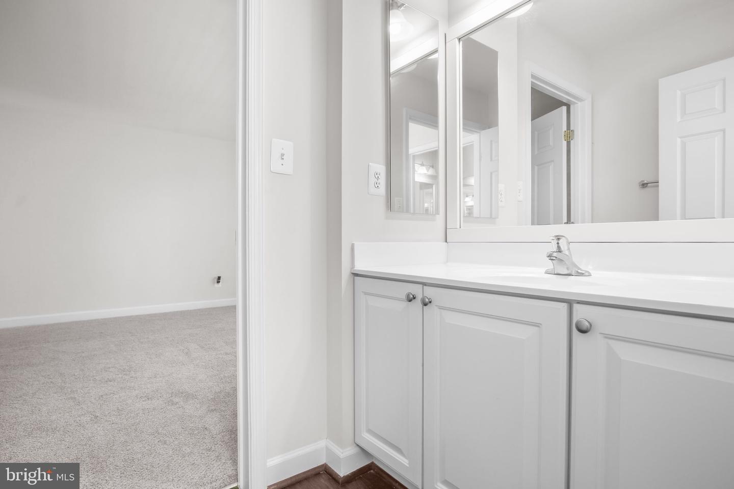 6617 BROAD CREEK OVERLOOK, FREDERICKSBURG, Virginia 22407, 4 Bedrooms Bedrooms, ,3 BathroomsBathrooms,Residential,For sale,6617 BROAD CREEK OVERLOOK,VASP2038386 MLS # VASP2038386