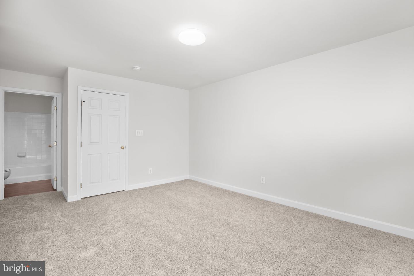 6617 BROAD CREEK OVERLOOK, FREDERICKSBURG, Virginia 22407, 4 Bedrooms Bedrooms, ,3 BathroomsBathrooms,Residential,For sale,6617 BROAD CREEK OVERLOOK,VASP2038386 MLS # VASP2038386