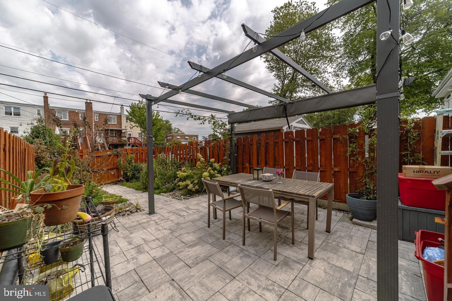 234 WESMOND DR, ALEXANDRIA, Virginia 22305, 2 Bedrooms Bedrooms, ,2 BathroomsBathrooms,Residential,For sale,234 WESMOND DR,VAAX2052808 MLS # VAAX2052808