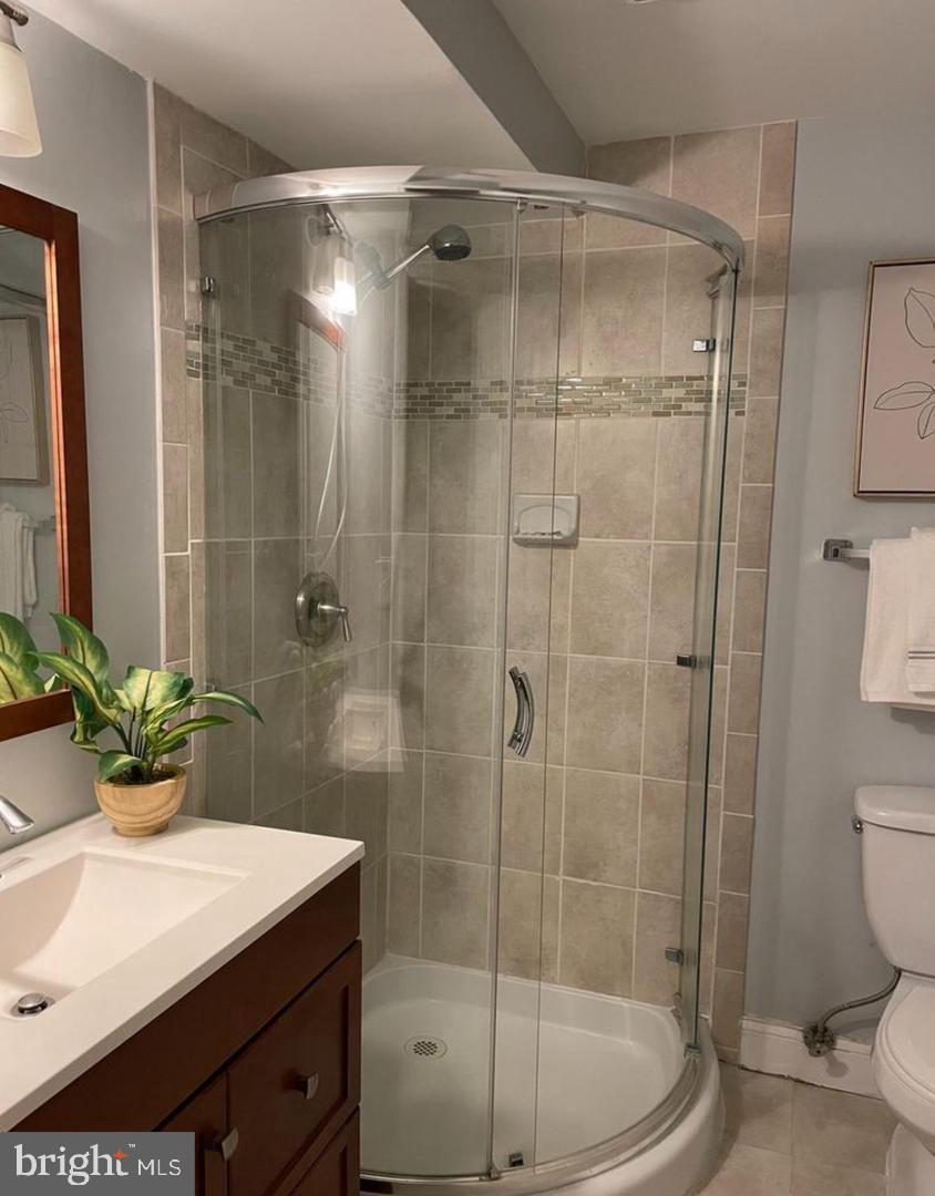 234 WESMOND DR, ALEXANDRIA, Virginia 22305, 2 Bedrooms Bedrooms, ,2 BathroomsBathrooms,Residential,For sale,234 WESMOND DR,VAAX2052808 MLS # VAAX2052808