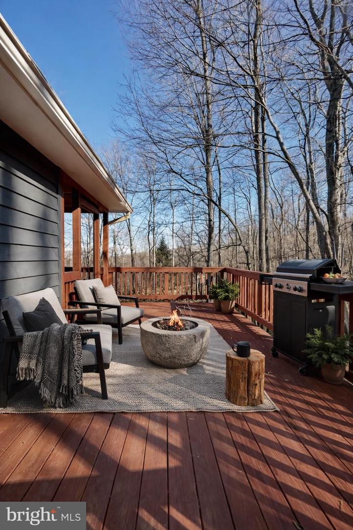 138 PARKSIDE RD, LINDEN, Virginia 22642, 3 Bedrooms Bedrooms, 10 Rooms Rooms,2 BathroomsBathrooms,Residential,For sale,138 PARKSIDE RD,VAWR2013036 MLS # VAWR2013036 138 PARKSIDE RD, LINDEN, Virginia 22642, 3 Bedrooms Bedrooms, 10 Rooms Rooms,2 BathroomsBathrooms,Residential,For sale,138 PARKSIDE RD,VAWR2013036 MLS # VAWR2013036