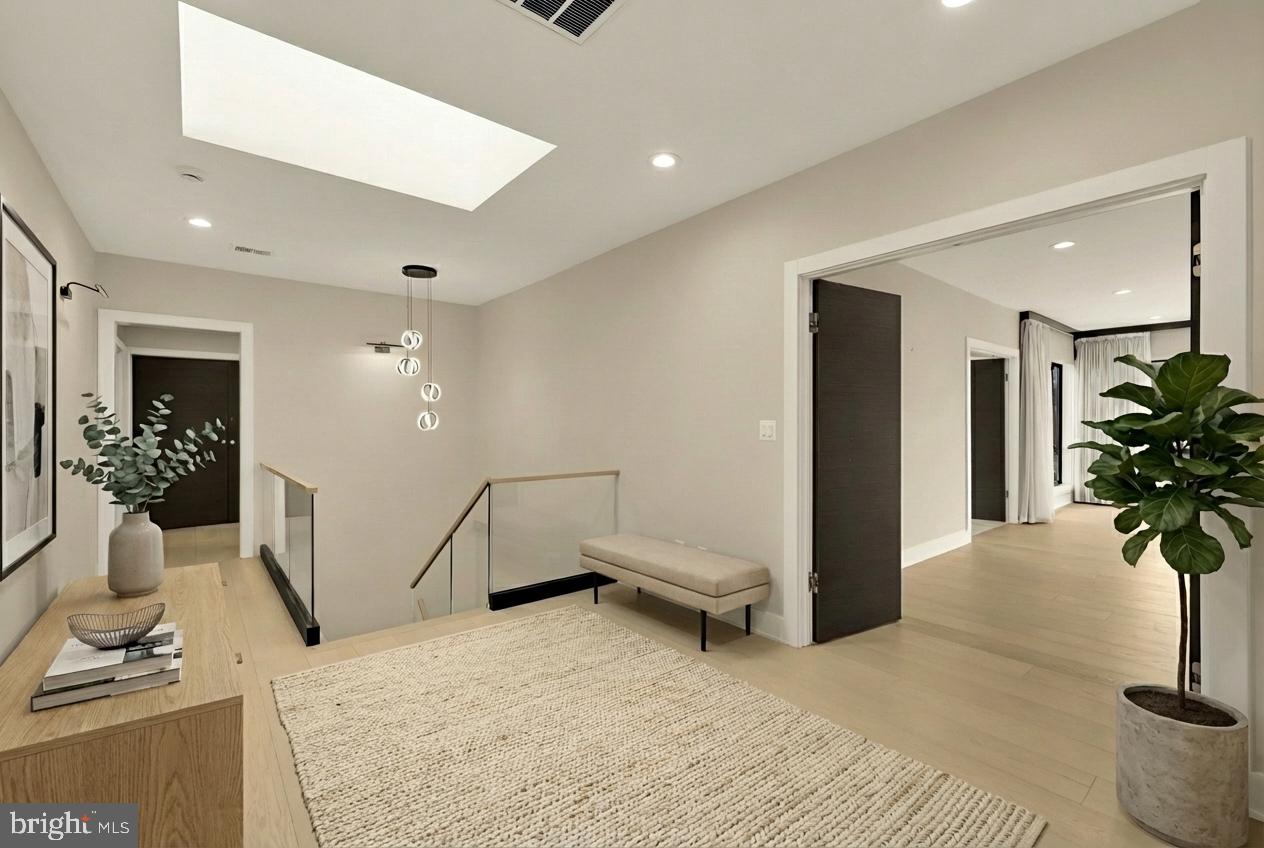 1573 WESTMORELAND ST, MCLEAN, Virginia 22101, 6 Bedrooms Bedrooms, ,6 BathroomsBathrooms,Residential,For sale,1573 WESTMORELAND ST,VAFX2284008 MLS # VAFX2284008