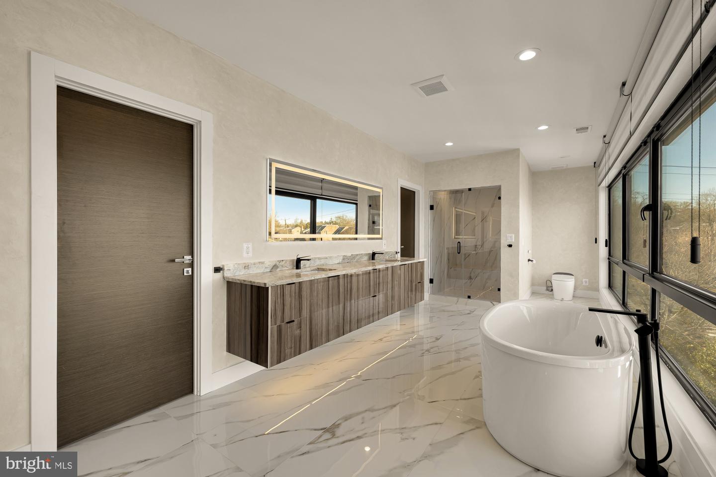 1573 WESTMORELAND ST, MCLEAN, Virginia 22101, 6 Bedrooms Bedrooms, ,6 BathroomsBathrooms,Residential,For sale,1573 WESTMORELAND ST,VAFX2284008 MLS # VAFX2284008