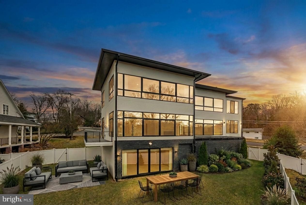 1573 WESTMORELAND ST, MCLEAN, Virginia 22101, 6 Bedrooms Bedrooms, ,6 BathroomsBathrooms,Residential,For sale,1573 WESTMORELAND ST,VAFX2284008 MLS # VAFX2284008