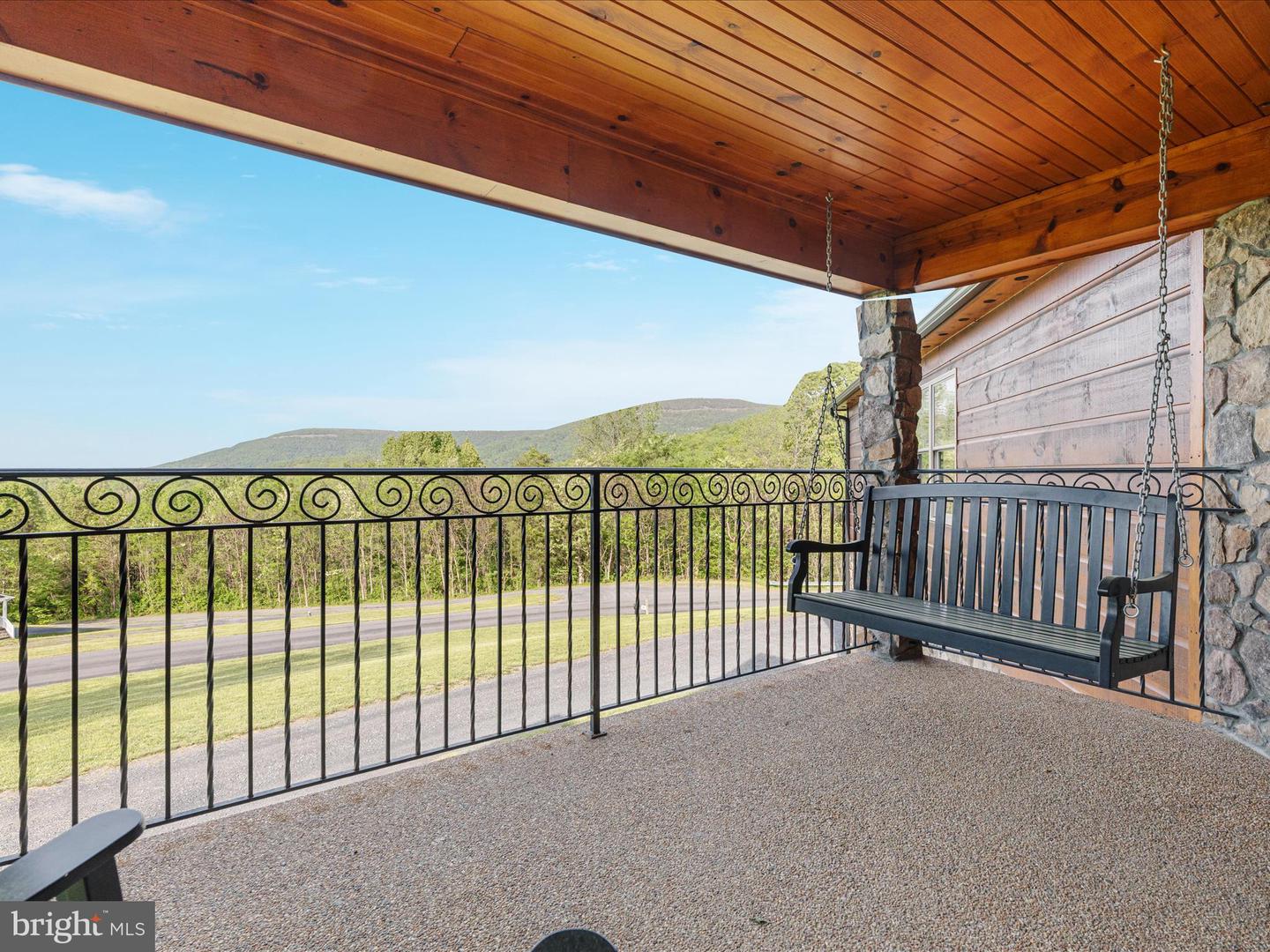 1996 BUCK MOUNTAIN RD, BENTONVILLE, Virginia 22610, 4 Bedrooms Bedrooms, ,3 BathroomsBathrooms,Residential,For sale,1996 BUCK MOUNTAIN RD,VAWR2013040 MLS # VAWR2013040