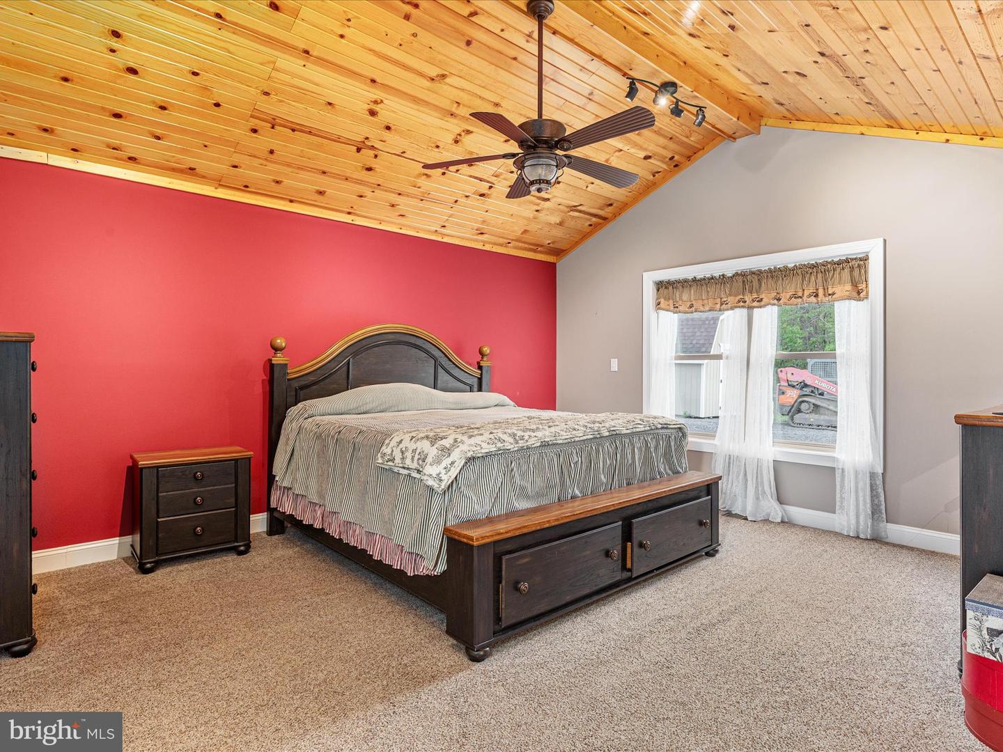 1996 BUCK MOUNTAIN RD, BENTONVILLE, Virginia 22610, 4 Bedrooms Bedrooms, ,3 BathroomsBathrooms,Residential,For sale,1996 BUCK MOUNTAIN RD,VAWR2013040 MLS # VAWR2013040