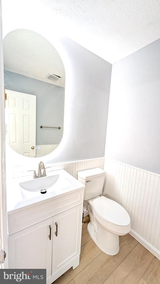 354 VALLEY MILL RD, WINCHESTER, Virginia 22602, 2 Bedrooms Bedrooms, ,1 BathroomBathrooms,Residential,For sale,354 VALLEY MILL RD,VAFV2038696 MLS # VAFV2038696 354 VALLEY MILL RD, WINCHESTER, Virginia 22602, 2 Bedrooms Bedrooms, ,1 BathroomBathrooms,Residential,For sale,354 VALLEY MILL RD,VAFV2038696 MLS # VAFV2038696