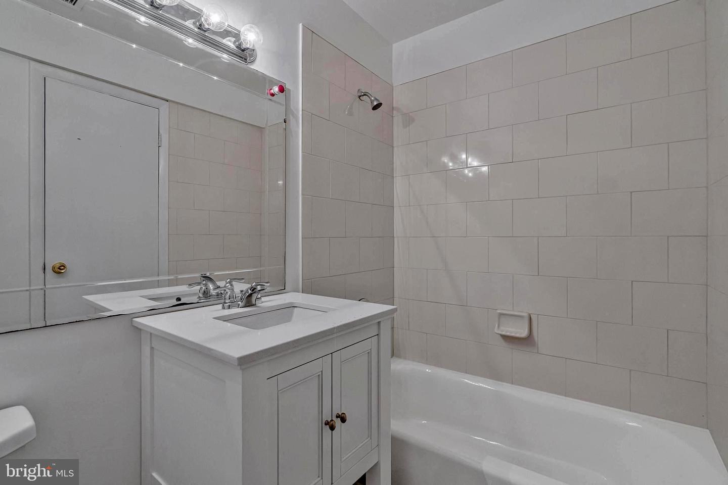 204 PARK TERRACE CT SE #25, VIENNA, Virginia 22180, 2 Bedrooms Bedrooms, ,1 BathroomBathrooms,Residential,For sale,204 PARK TERRACE CT SE #25,VAFX2284028 MLS # VAFX2284028