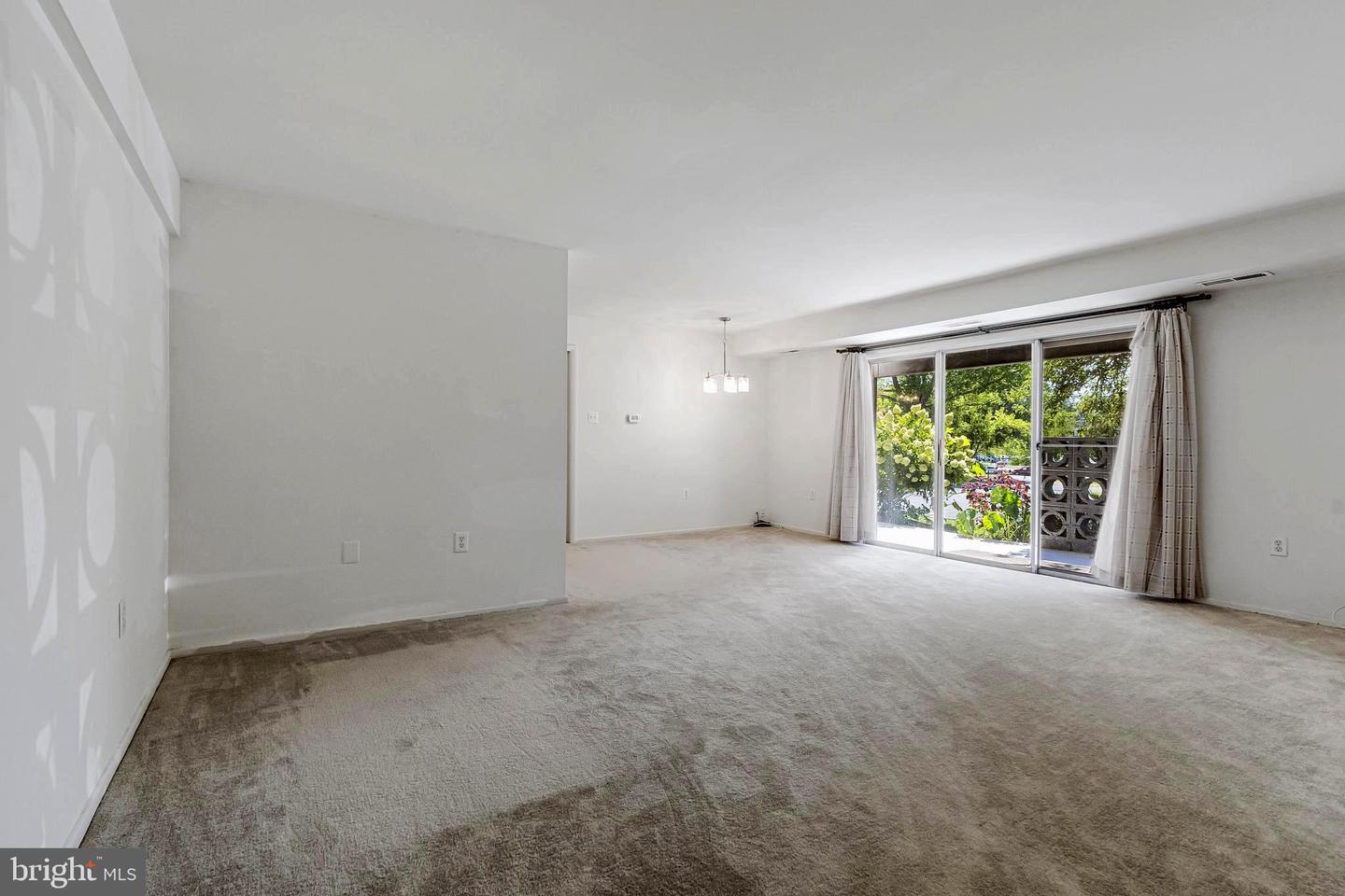 204 PARK TERRACE CT SE #25, VIENNA, Virginia 22180, 2 Bedrooms Bedrooms, ,1 BathroomBathrooms,Residential,For sale,204 PARK TERRACE CT SE #25,VAFX2284028 MLS # VAFX2284028