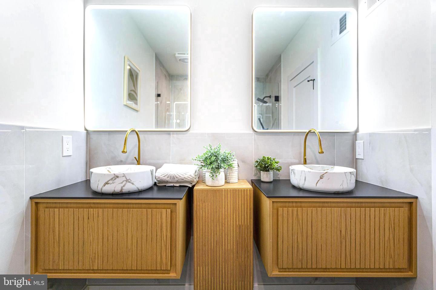 1213 KENNEDY ST NW, WASHINGTON, District Of Columbia 20011, 5 Bedrooms Bedrooms, ,4 BathroomsBathrooms,Residential,For sale,1213 KENNEDY ST NW,DCDC2239598 MLS # DCDC2239598