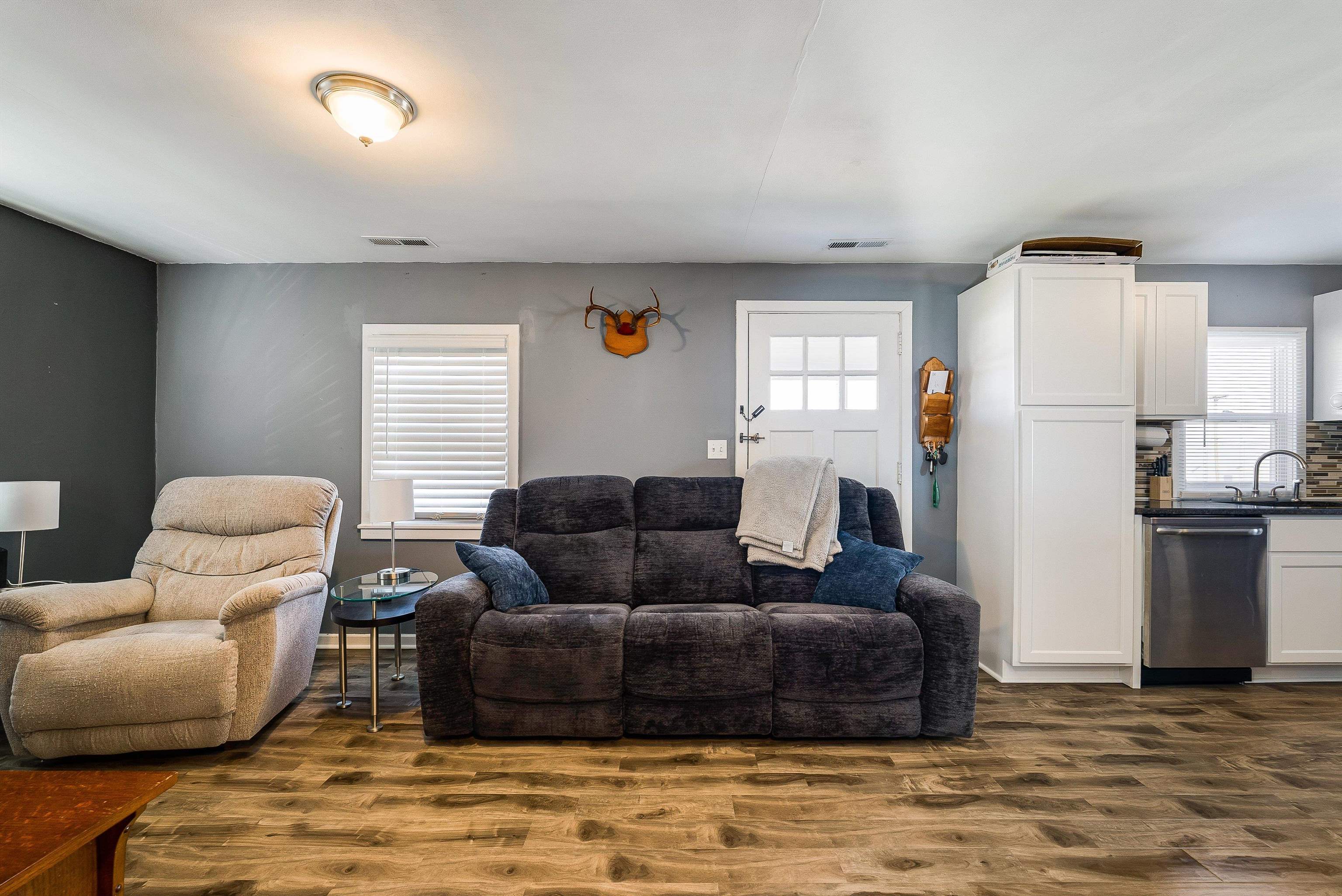 948 S DELPHINE AVE, WAYNESBORO, Virginia 22980, 2 Bedrooms Bedrooms, ,1 BathroomBathrooms,Residential,948 S DELPHINE AVE,672170 MLS # 672170 948 S DELPHINE AVE, WAYNESBORO, Virginia 22980, 2 Bedrooms Bedrooms, ,1 BathroomBathrooms,Residential,948 S DELPHINE AVE,672170 MLS # 672170