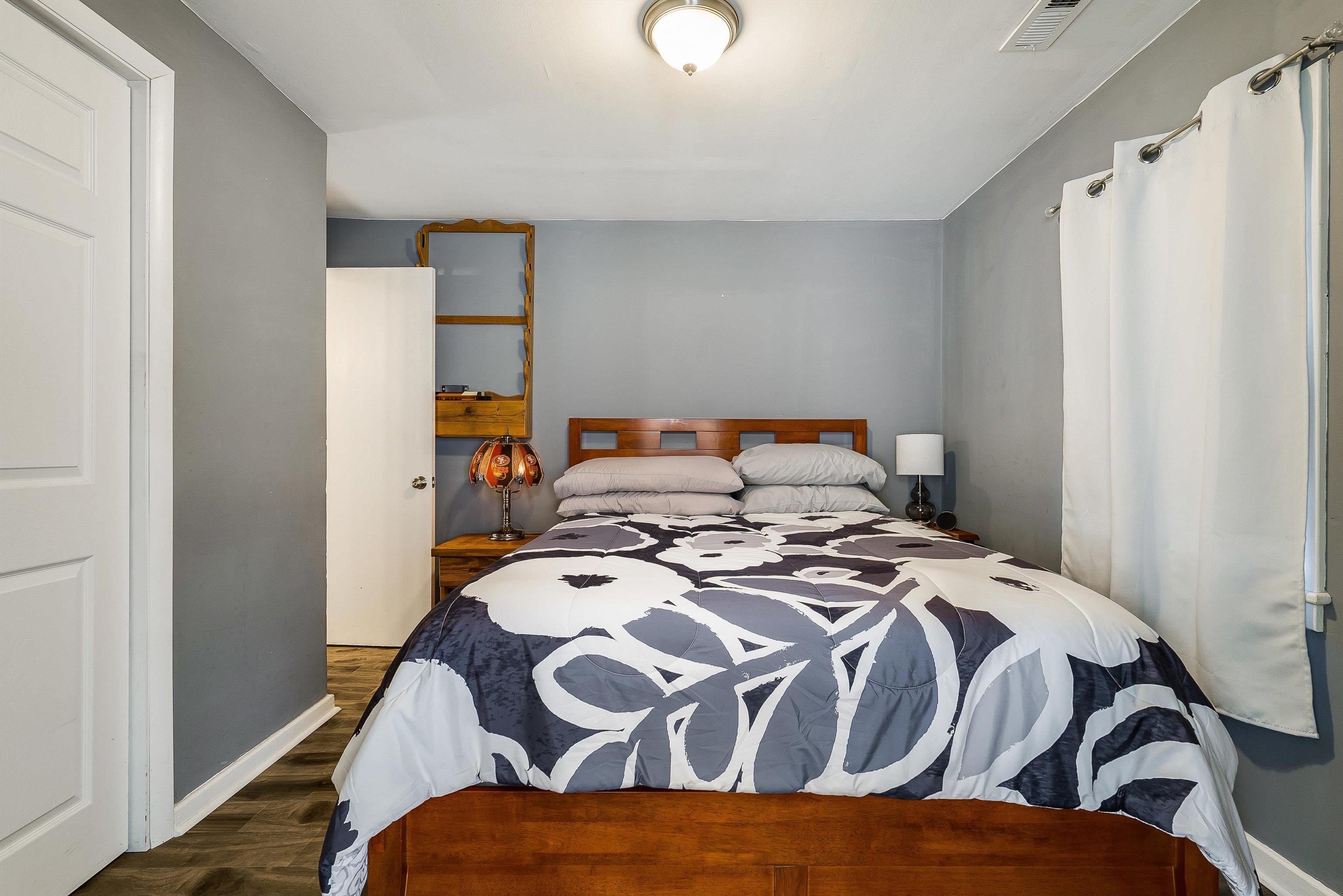 948 S DELPHINE AVE, WAYNESBORO, Virginia 22980, 2 Bedrooms Bedrooms, ,1 BathroomBathrooms,Residential,948 S DELPHINE AVE,672170 MLS # 672170 948 S DELPHINE AVE, WAYNESBORO, Virginia 22980, 2 Bedrooms Bedrooms, ,1 BathroomBathrooms,Residential,948 S DELPHINE AVE,672170 MLS # 672170