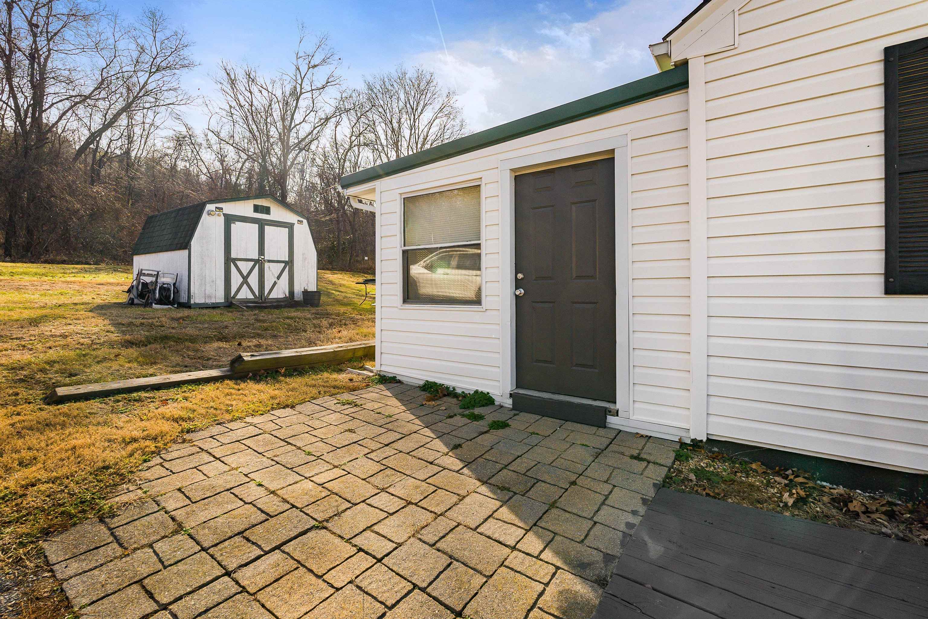 948 S DELPHINE AVE, WAYNESBORO, Virginia 22980, 2 Bedrooms Bedrooms, ,1 BathroomBathrooms,Residential,948 S DELPHINE AVE,672170 MLS # 672170 948 S DELPHINE AVE, WAYNESBORO, Virginia 22980, 2 Bedrooms Bedrooms, ,1 BathroomBathrooms,Residential,948 S DELPHINE AVE,672170 MLS # 672170