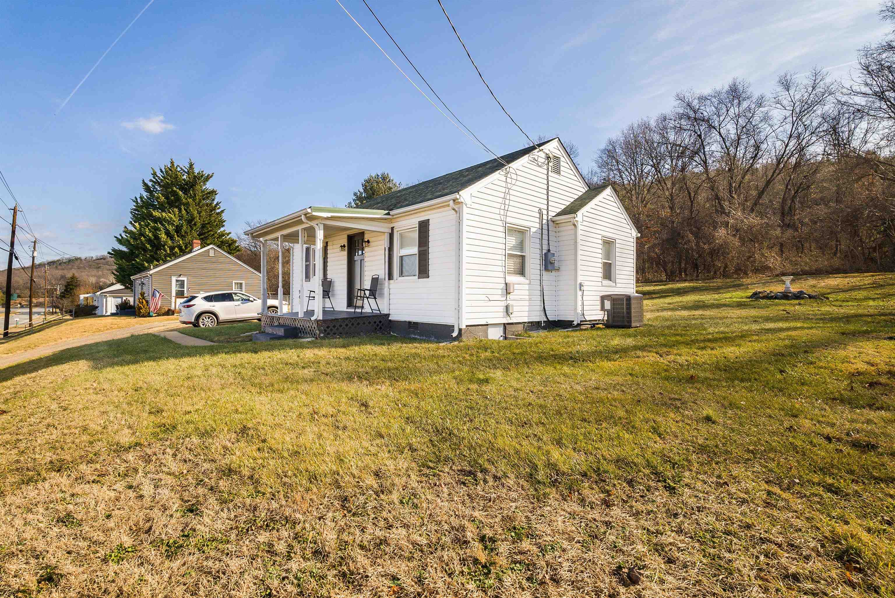 948 S DELPHINE AVE, WAYNESBORO, Virginia 22980, 2 Bedrooms Bedrooms, ,1 BathroomBathrooms,Residential,948 S DELPHINE AVE,672170 MLS # 672170 948 S DELPHINE AVE, WAYNESBORO, Virginia 22980, 2 Bedrooms Bedrooms, ,1 BathroomBathrooms,Residential,948 S DELPHINE AVE,672170 MLS # 672170