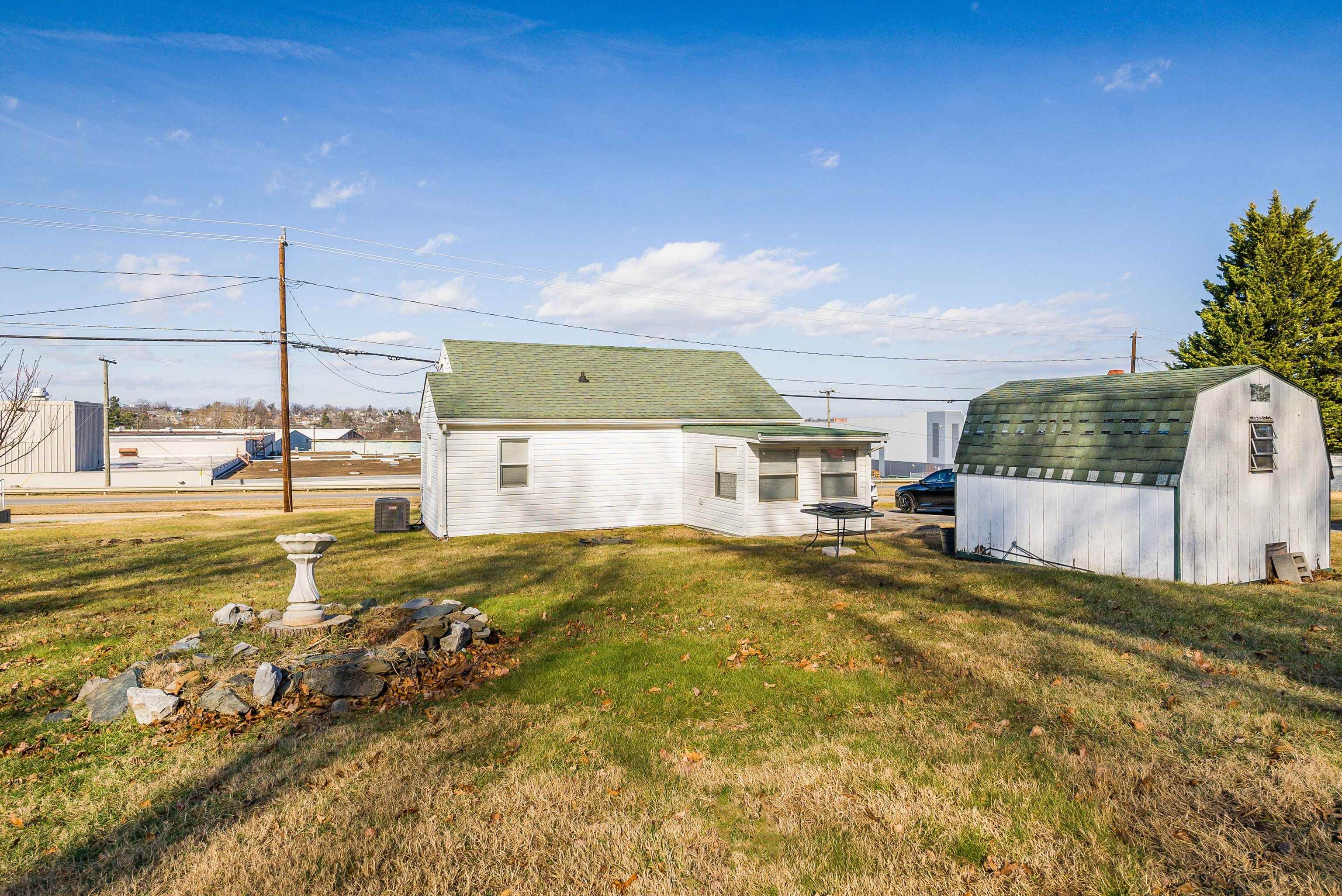 948 S DELPHINE AVE, WAYNESBORO, Virginia 22980, 2 Bedrooms Bedrooms, ,1 BathroomBathrooms,Residential,948 S DELPHINE AVE,672170 MLS # 672170 948 S DELPHINE AVE, WAYNESBORO, Virginia 22980, 2 Bedrooms Bedrooms, ,1 BathroomBathrooms,Residential,948 S DELPHINE AVE,672170 MLS # 672170