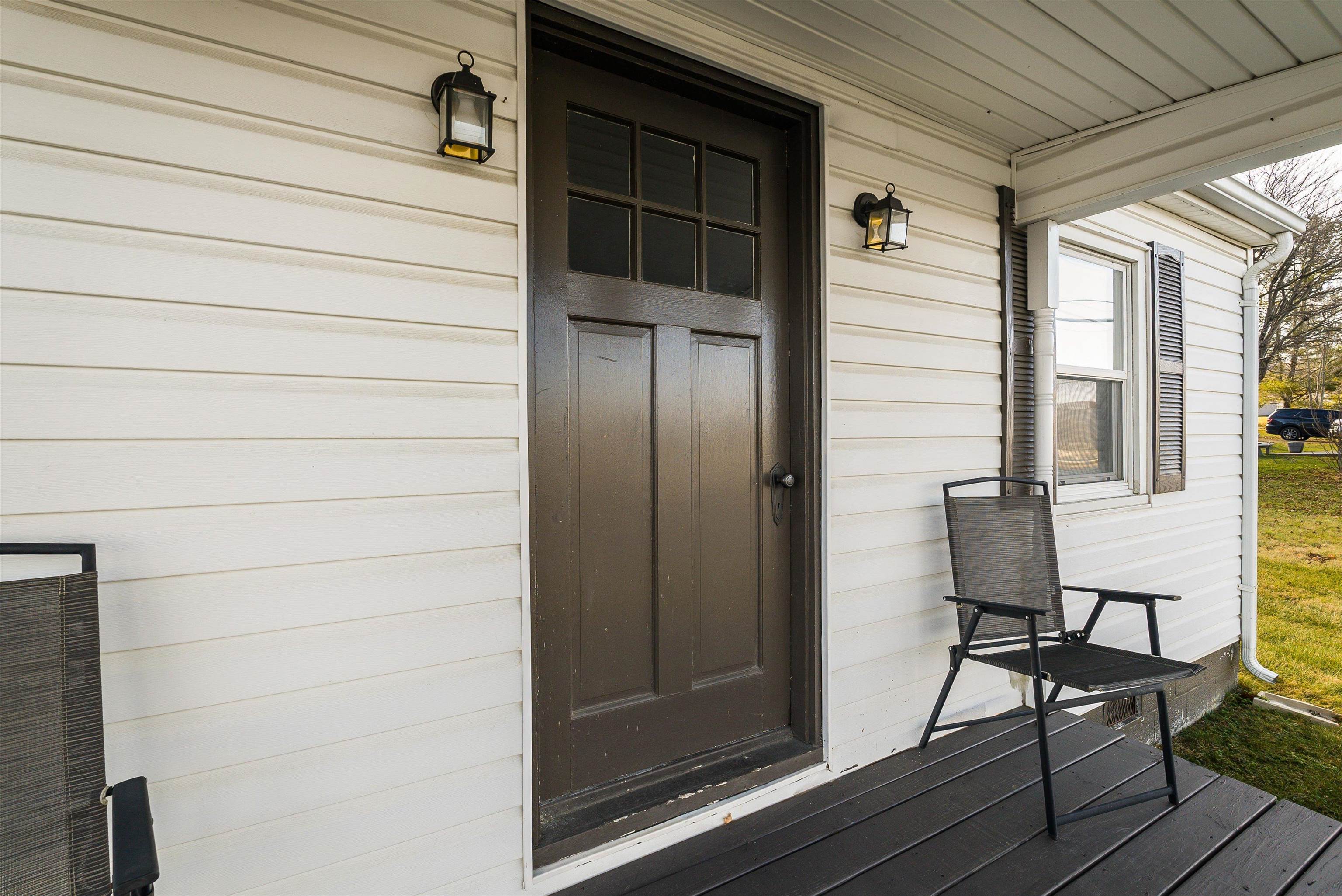 948 S DELPHINE AVE, WAYNESBORO, Virginia 22980, 2 Bedrooms Bedrooms, ,1 BathroomBathrooms,Residential,948 S DELPHINE AVE,672170 MLS # 672170 948 S DELPHINE AVE, WAYNESBORO, Virginia 22980, 2 Bedrooms Bedrooms, ,1 BathroomBathrooms,Residential,948 S DELPHINE AVE,672170 MLS # 672170