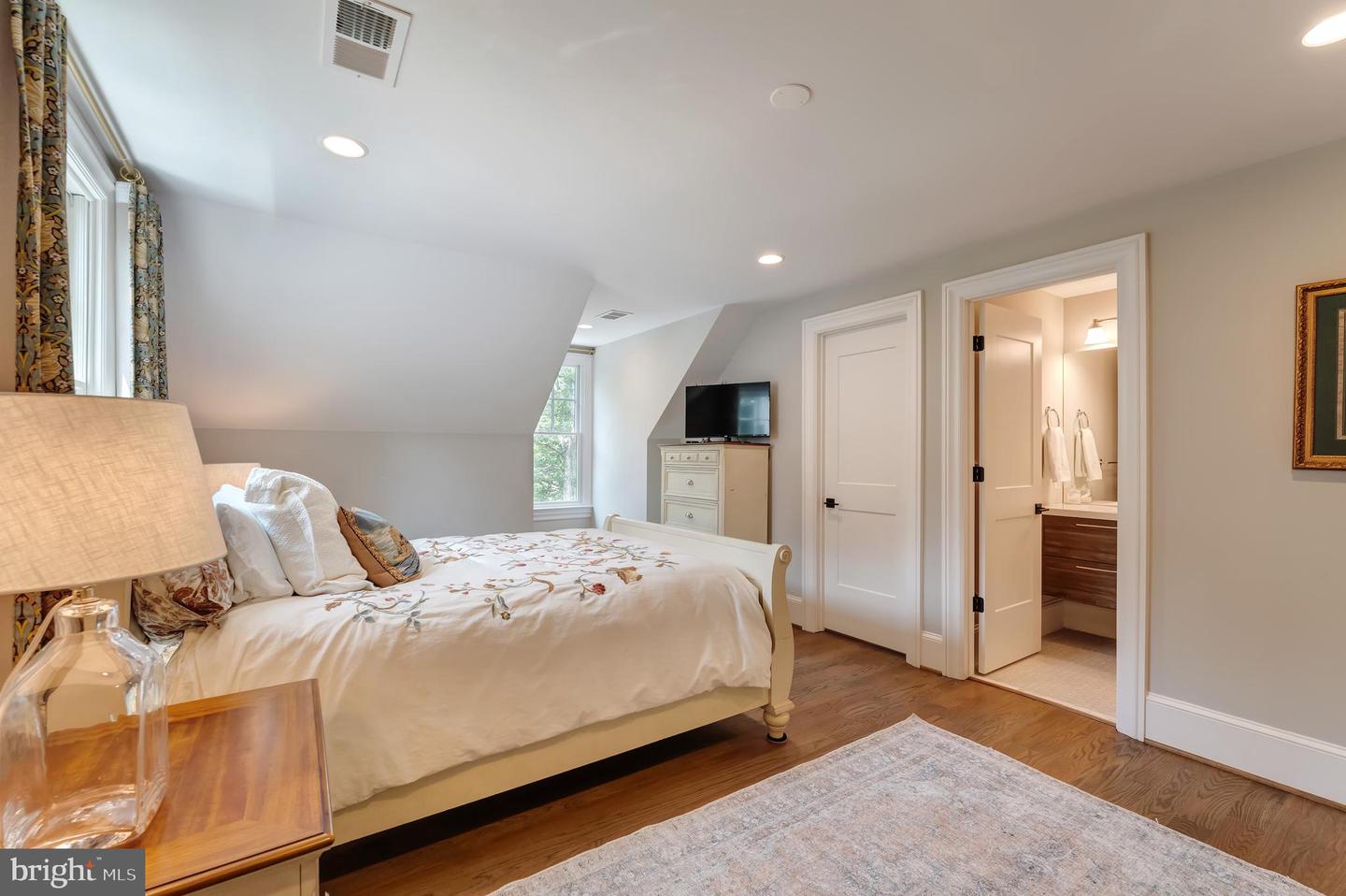 2025 SCROGGINS RD, ALEXANDRIA, Virginia 22302, 5 Bedrooms Bedrooms, ,5 BathroomsBathrooms,Residential,For sale,2025 SCROGGINS RD,VAAX2042830 MLS # VAAX2042830 2025 SCROGGINS RD, ALEXANDRIA, Virginia 22302, 5 Bedrooms Bedrooms, ,5 BathroomsBathrooms,Residential,For sale,2025 SCROGGINS RD,VAAX2042830 MLS # VAAX2042830