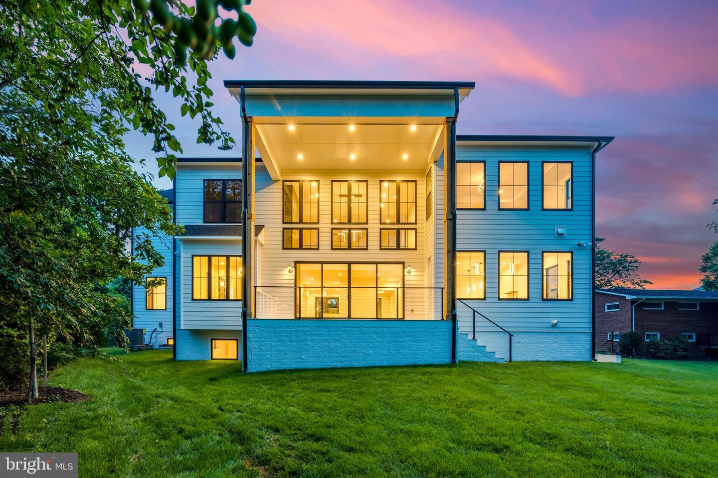 11410 WAPLES MILL RD, OAKTON, Virginia 22124, 5 Bedrooms Bedrooms, ,5 BathroomsBathrooms,Residential,For sale,11410 WAPLES MILL RD,VAFX2256968 MLS # VAFX2256968