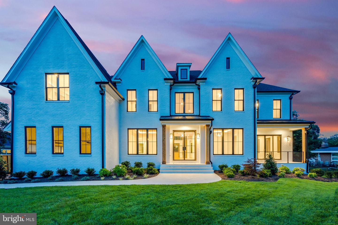 11410 WAPLES MILL RD, OAKTON, Virginia 22124, 5 Bedrooms Bedrooms, ,5 BathroomsBathrooms,Residential,For sale,11410 WAPLES MILL RD,VAFX2256968 MLS # VAFX2256968