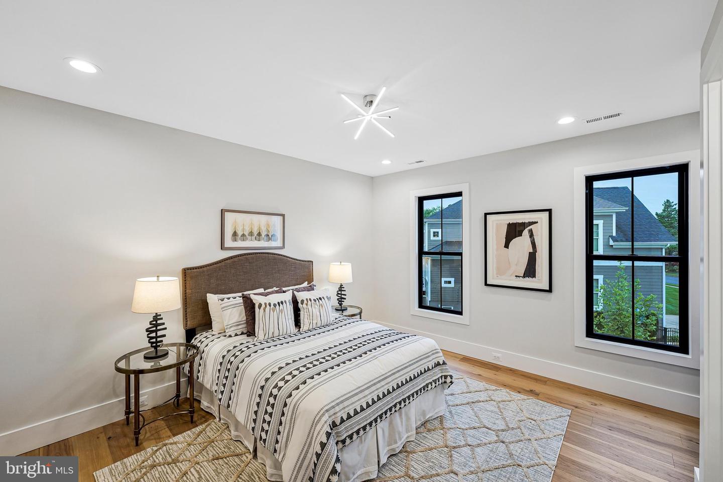 11410 WAPLES MILL RD, OAKTON, Virginia 22124, 5 Bedrooms Bedrooms, ,5 BathroomsBathrooms,Residential,For sale,11410 WAPLES MILL RD,VAFX2256968 MLS # VAFX2256968