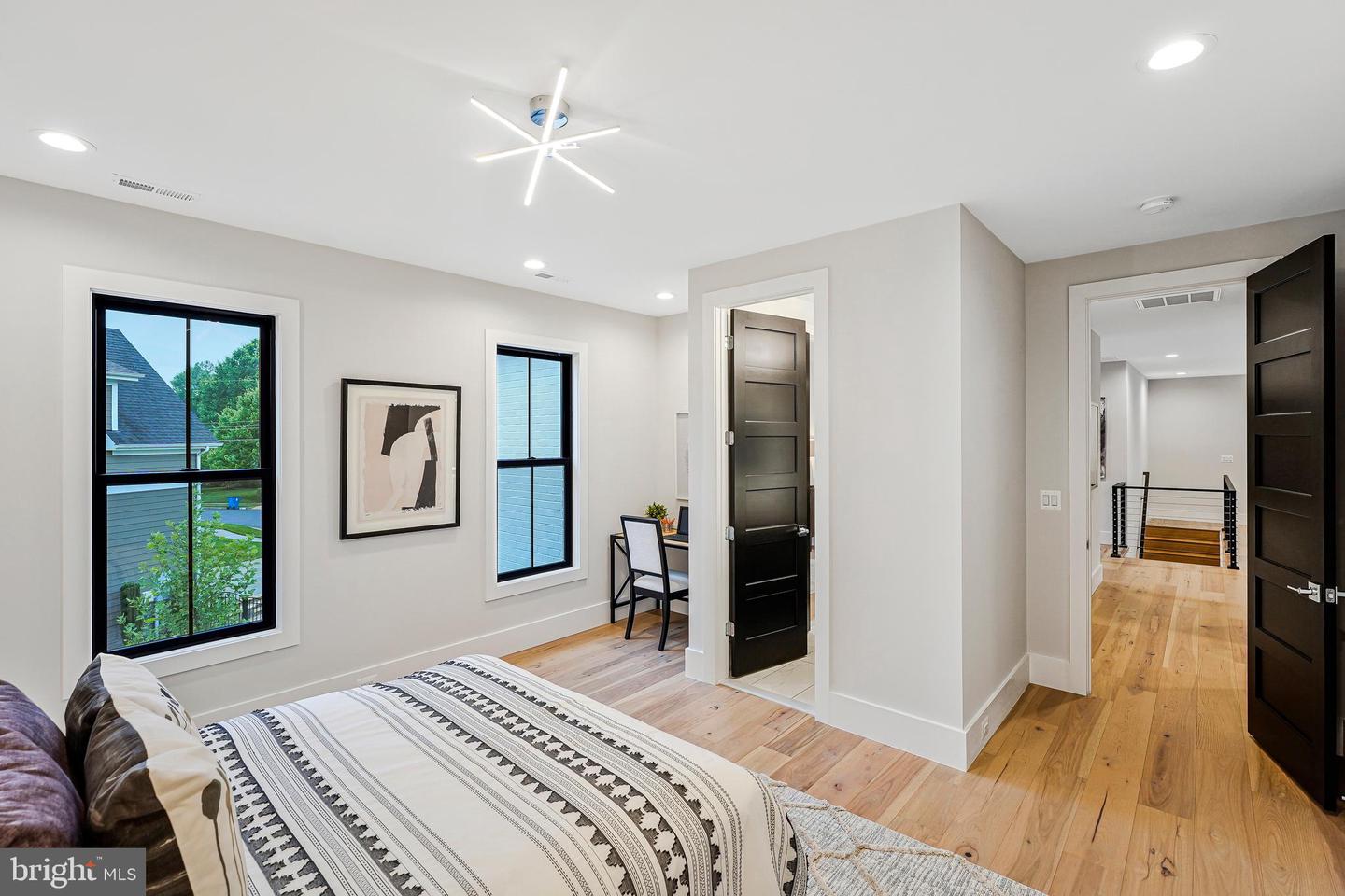 11410 WAPLES MILL RD, OAKTON, Virginia 22124, 5 Bedrooms Bedrooms, ,5 BathroomsBathrooms,Residential,For sale,11410 WAPLES MILL RD,VAFX2256968 MLS # VAFX2256968