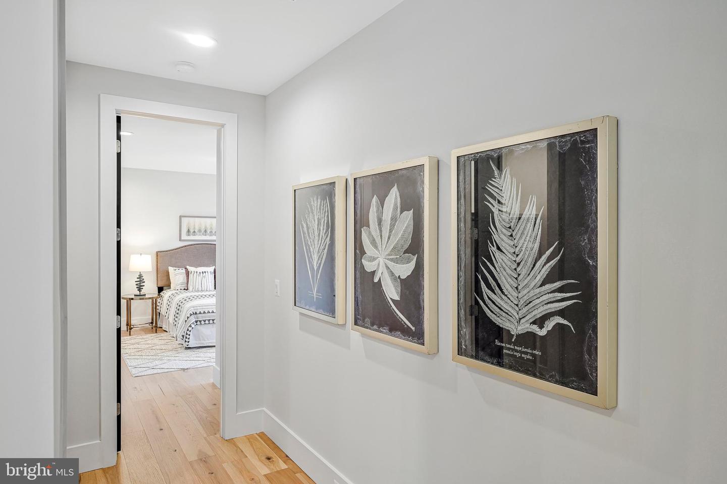 11410 WAPLES MILL RD, OAKTON, Virginia 22124, 5 Bedrooms Bedrooms, ,5 BathroomsBathrooms,Residential,For sale,11410 WAPLES MILL RD,VAFX2256968 MLS # VAFX2256968