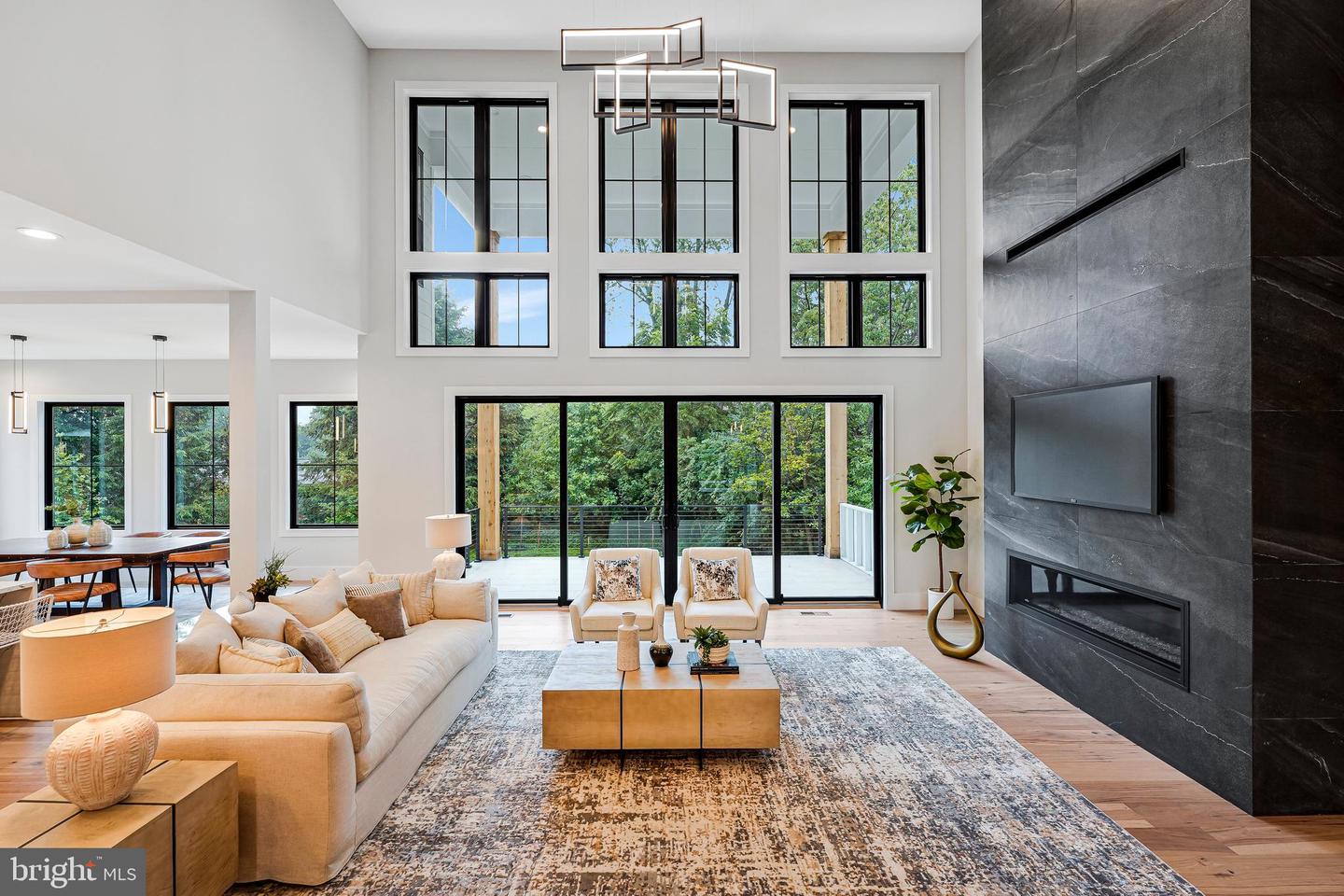 11410 WAPLES MILL RD, OAKTON, Virginia 22124, 5 Bedrooms Bedrooms, ,5 BathroomsBathrooms,Residential,For sale,11410 WAPLES MILL RD,VAFX2256968 MLS # VAFX2256968