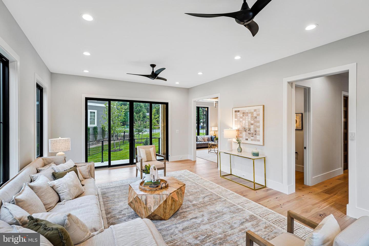 11410 WAPLES MILL RD, OAKTON, Virginia 22124, 5 Bedrooms Bedrooms, ,5 BathroomsBathrooms,Residential,For sale,11410 WAPLES MILL RD,VAFX2256968 MLS # VAFX2256968