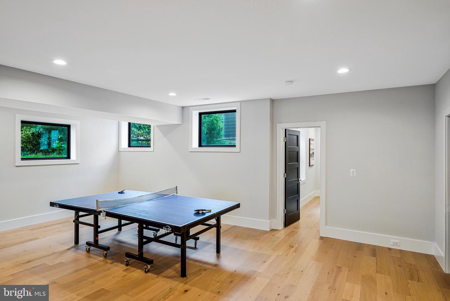 11410 WAPLES MILL RD, OAKTON, Virginia 22124, 5 Bedrooms Bedrooms, ,5 BathroomsBathrooms,Residential,For sale,11410 WAPLES MILL RD,VAFX2256968 MLS # VAFX2256968