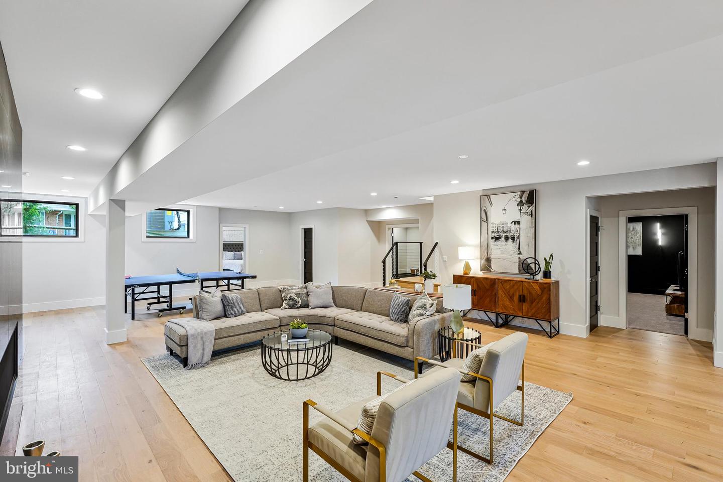 11410 WAPLES MILL RD, OAKTON, Virginia 22124, 5 Bedrooms Bedrooms, ,5 BathroomsBathrooms,Residential,For sale,11410 WAPLES MILL RD,VAFX2256968 MLS # VAFX2256968