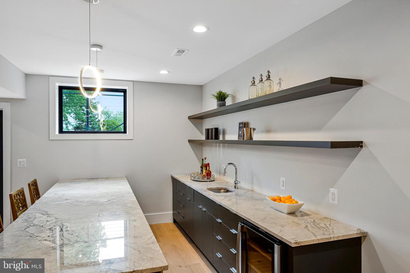 11410 WAPLES MILL RD, OAKTON, Virginia 22124, 5 Bedrooms Bedrooms, ,5 BathroomsBathrooms,Residential,For sale,11410 WAPLES MILL RD,VAFX2256968 MLS # VAFX2256968