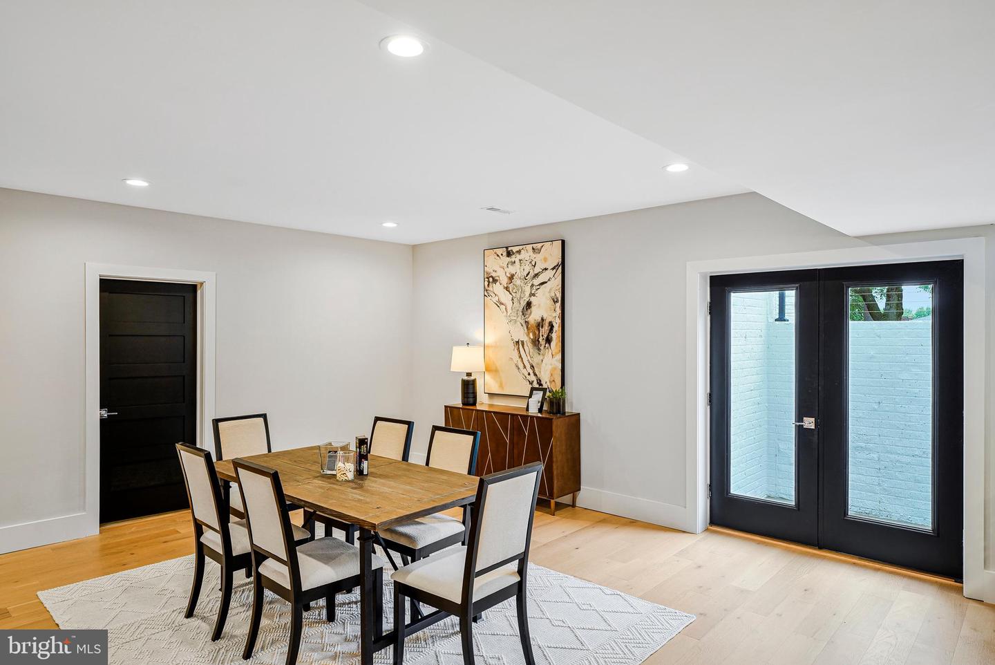 11410 WAPLES MILL RD, OAKTON, Virginia 22124, 5 Bedrooms Bedrooms, ,5 BathroomsBathrooms,Residential,For sale,11410 WAPLES MILL RD,VAFX2256968 MLS # VAFX2256968