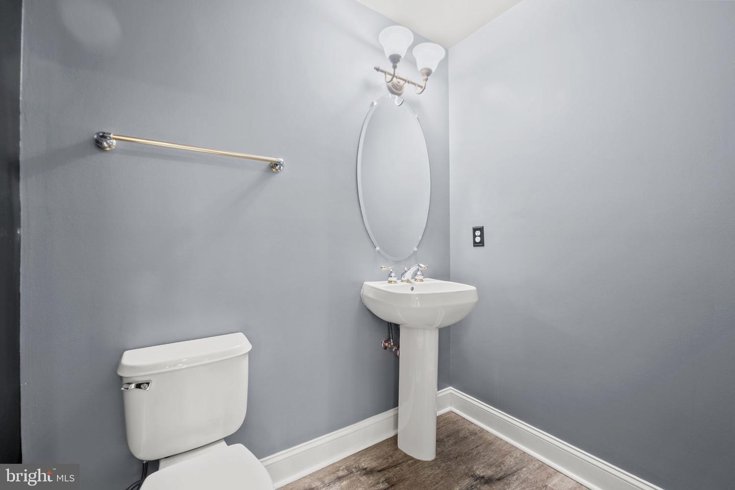 7141 MASON GROVE CT #18, ALEXANDRIA, Virginia 22306, 3 Bedrooms Bedrooms, ,2 BathroomsBathrooms,Residential,For sale,7141 MASON GROVE CT #18,VAFX2274416 MLS # VAFX2274416