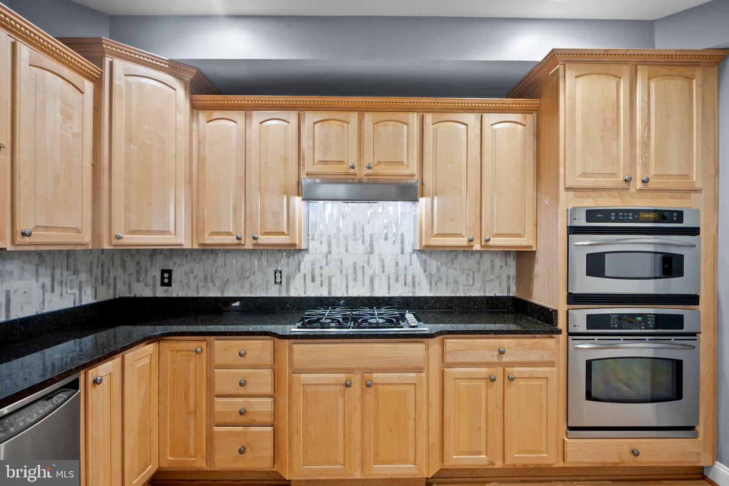 7141 MASON GROVE CT #18, ALEXANDRIA, Virginia 22306, 3 Bedrooms Bedrooms, ,2 BathroomsBathrooms,Residential,For sale,7141 MASON GROVE CT #18,VAFX2274416 MLS # VAFX2274416