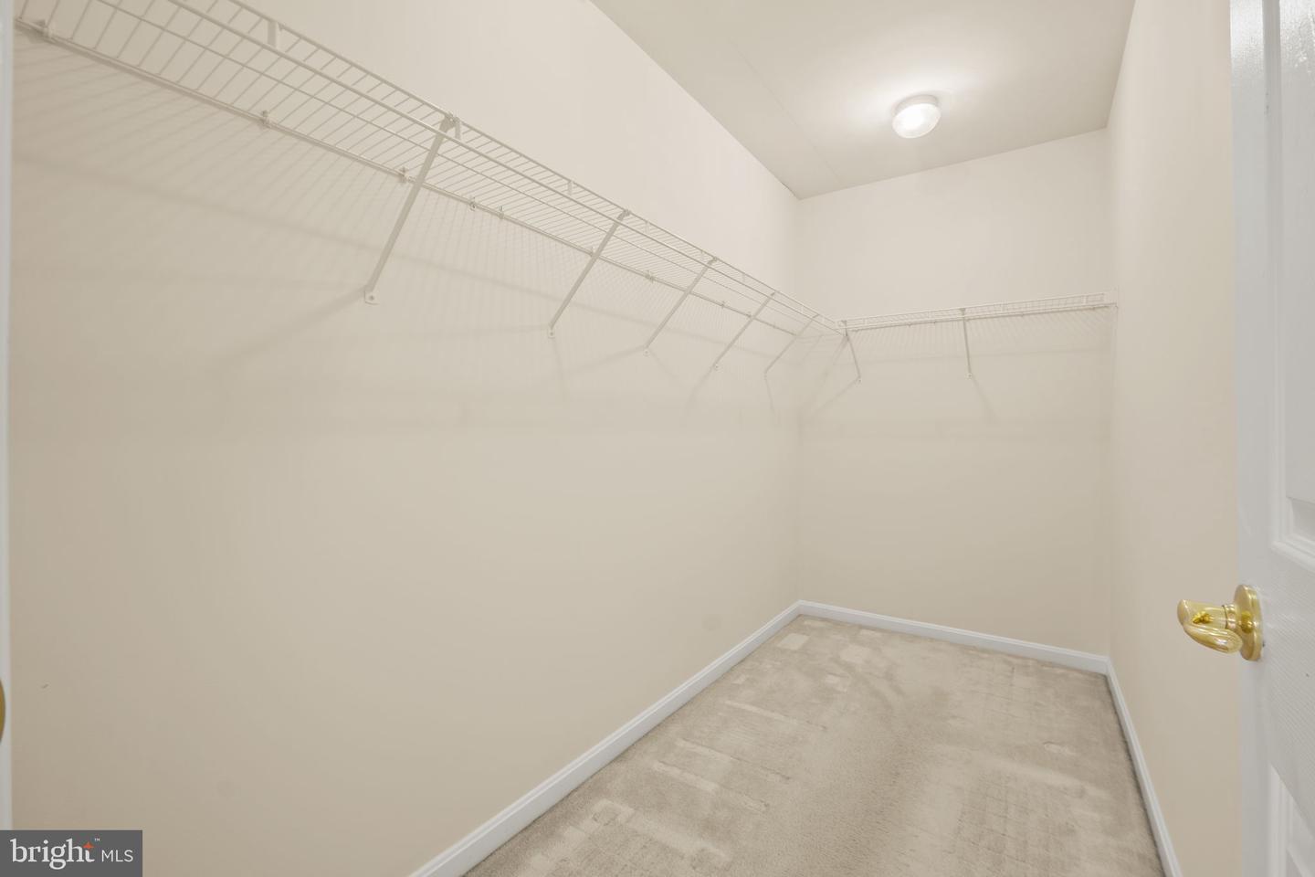 7141 MASON GROVE CT #18, ALEXANDRIA, Virginia 22306, 3 Bedrooms Bedrooms, ,2 BathroomsBathrooms,Residential,For sale,7141 MASON GROVE CT #18,VAFX2274416 MLS # VAFX2274416