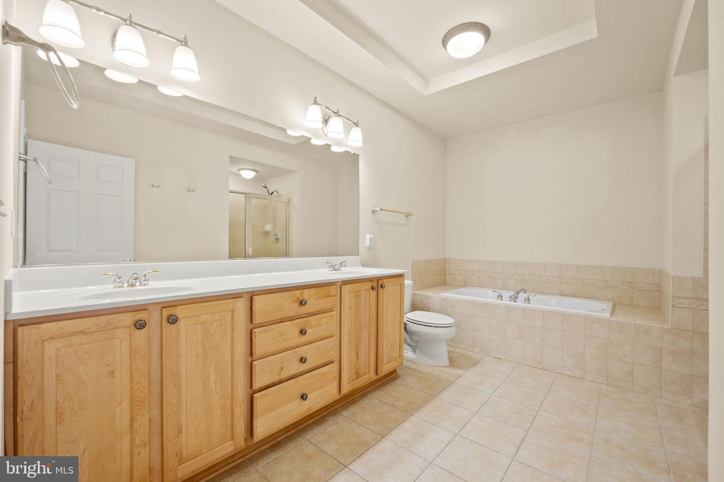 7141 MASON GROVE CT #18, ALEXANDRIA, Virginia 22306, 3 Bedrooms Bedrooms, ,2 BathroomsBathrooms,Residential,For sale,7141 MASON GROVE CT #18,VAFX2274416 MLS # VAFX2274416