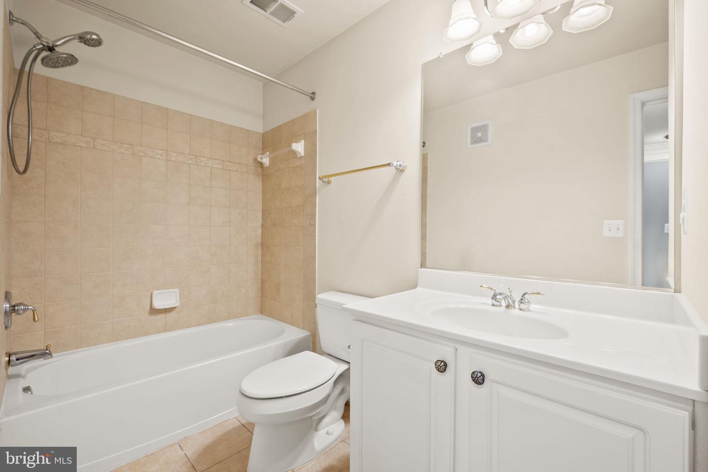 7141 MASON GROVE CT #18, ALEXANDRIA, Virginia 22306, 3 Bedrooms Bedrooms, ,2 BathroomsBathrooms,Residential,For sale,7141 MASON GROVE CT #18,VAFX2274416 MLS # VAFX2274416