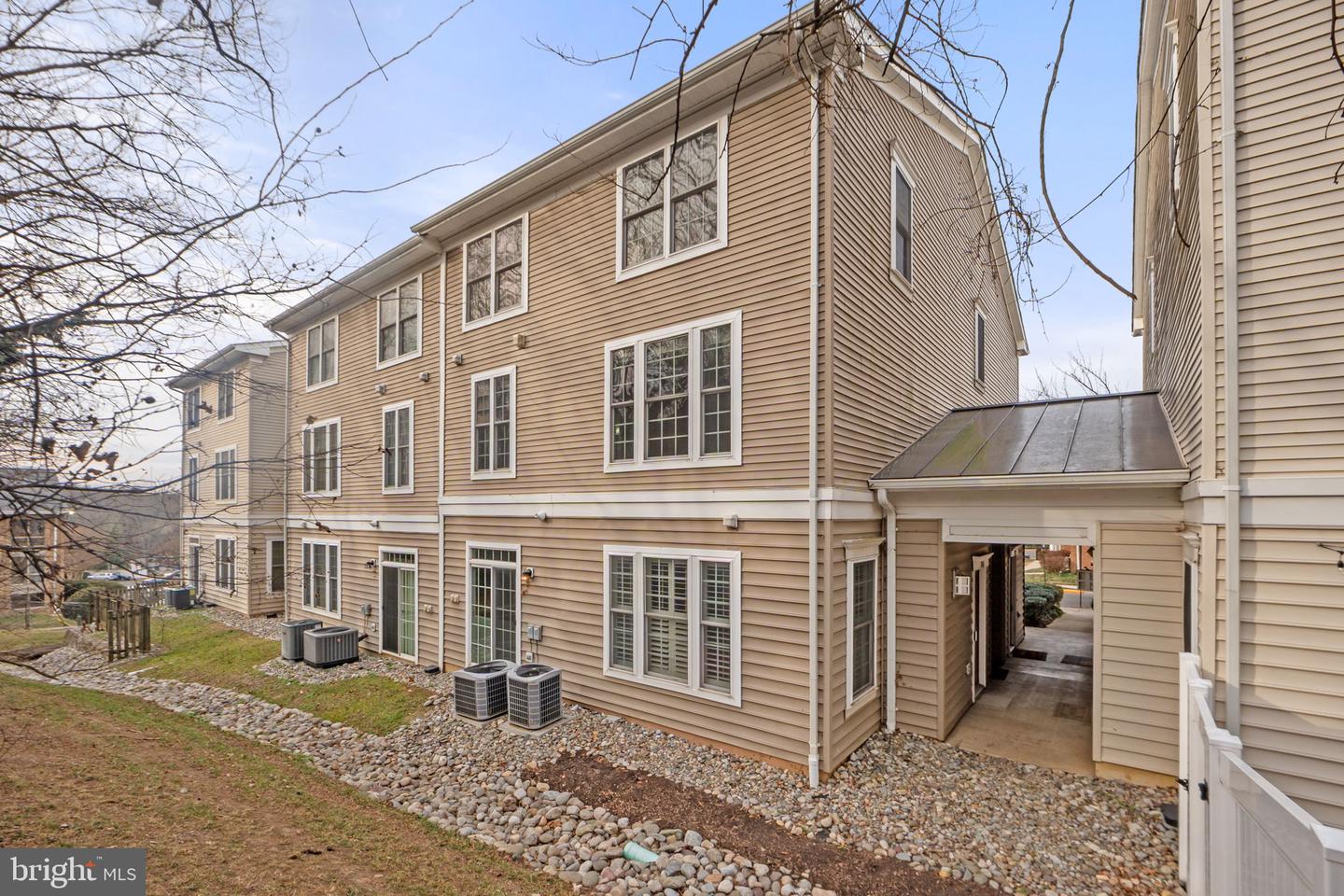 7141 MASON GROVE CT #18, ALEXANDRIA, Virginia 22306, 3 Bedrooms Bedrooms, ,2 BathroomsBathrooms,Residential,For sale,7141 MASON GROVE CT #18,VAFX2274416 MLS # VAFX2274416